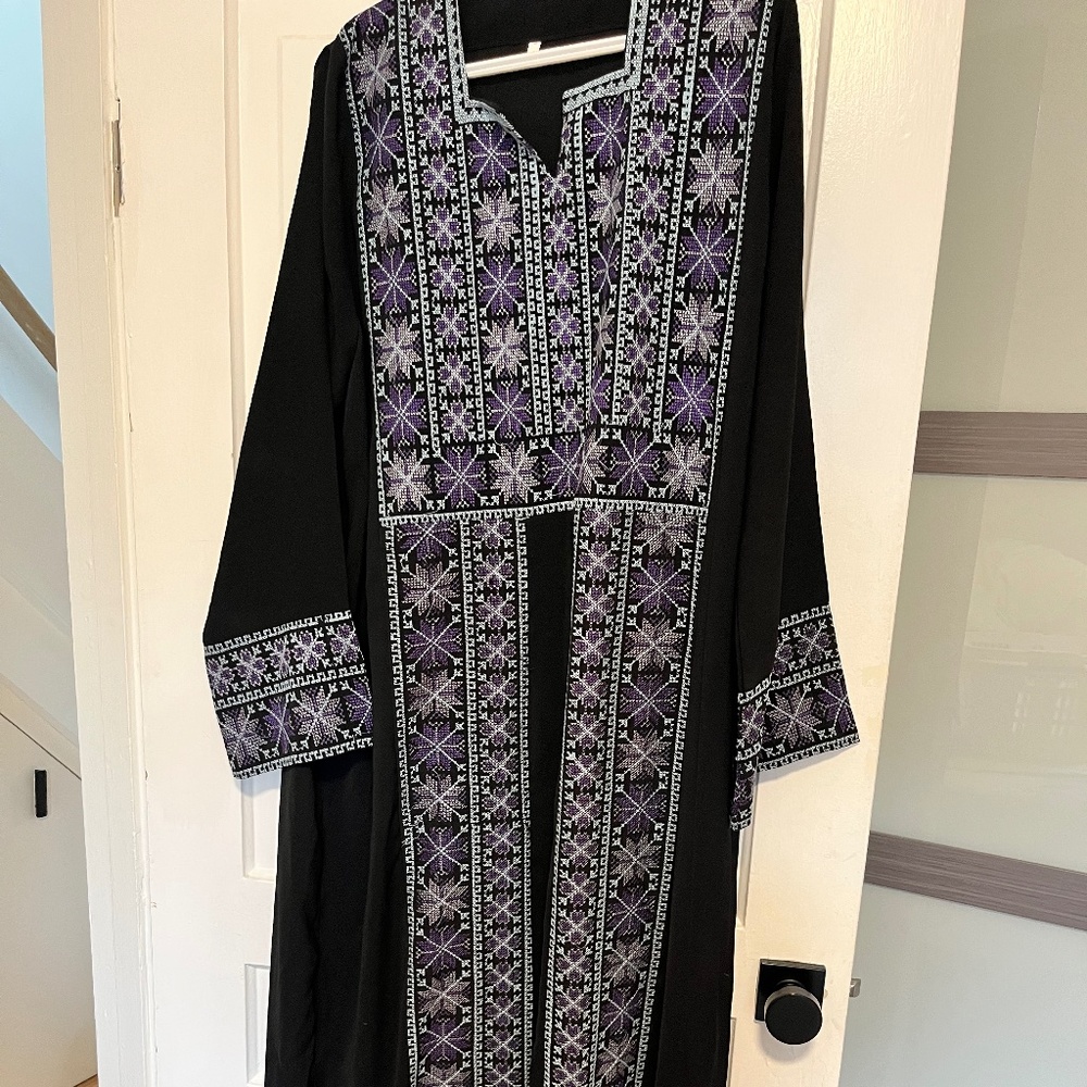 New Palestinian inspired Thobe